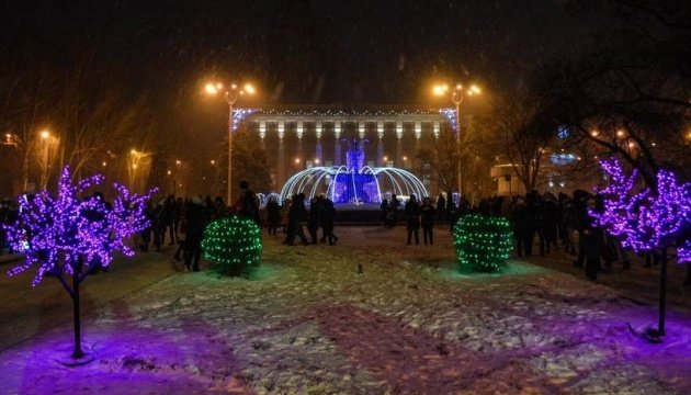 «З міркувань безпеки» вирішили не ставити новорічну ялинку в окупованому Донецьку