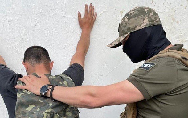 У фронтових районах Донецької області СБУ розкрила колабораціоніста 
