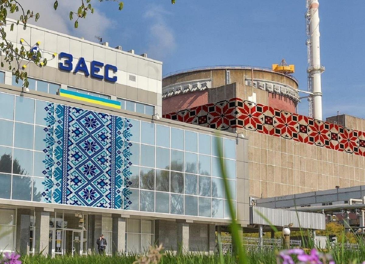 Окупанти хочуть під'єднати Запорізьку АЕС до російської мережі - Зеленський