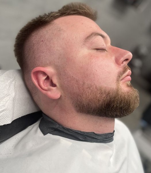 чоловіча перукарня